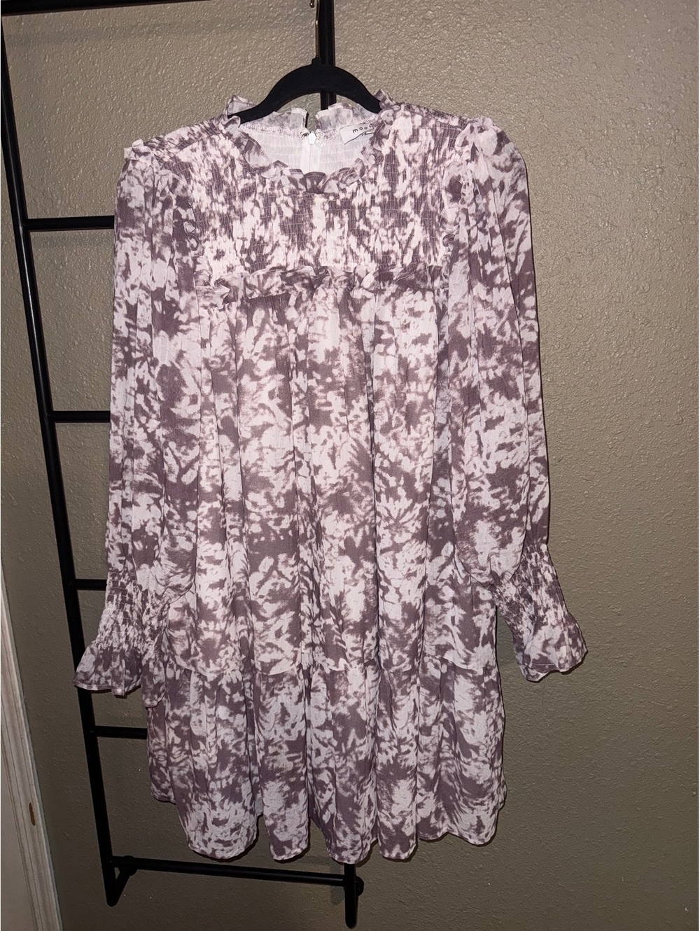 Moodie Medium Size Purple and White Long Sleeve Dress